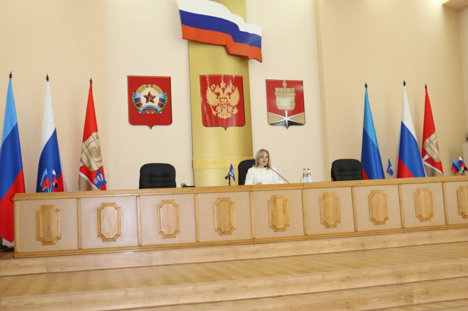 Светлана Гребенькова: Провели 6 конференцию Алчевского местного отделения Всероссийской политической партии «Единая Россия»