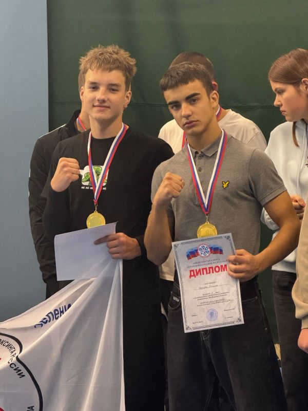 Владимир Чернев: В городе Алчевск прошли Республиканские соревнования по кикбоксингу — «поинтфайтинг», «лайт-контакт» и «К1» — в рамках Дня народного единства