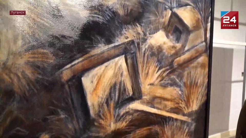 Российская актриса театра и кино, художница Наталья Бочкарёва открыла выставку своих картин в ЛГАКИ