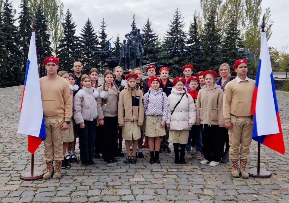 Андрей Рубанцов: Акция «Мы - едины, значит мы - не победимы. Наша Родина - Россия» прошла в Ровеньках