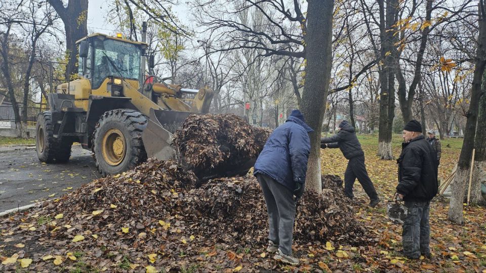 Благоустройство территории городского парка!