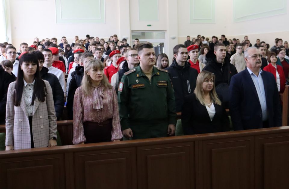 � ������������� ������ ���������� ������� ���������� � ���� ����������