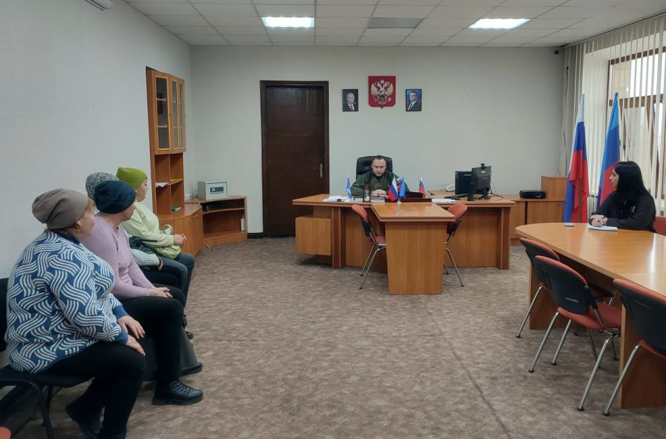 Сегодня первый заместитель Главы Старобельского муниципального округа Андрей Сергеевич Калиничев провёл личный приём граждан