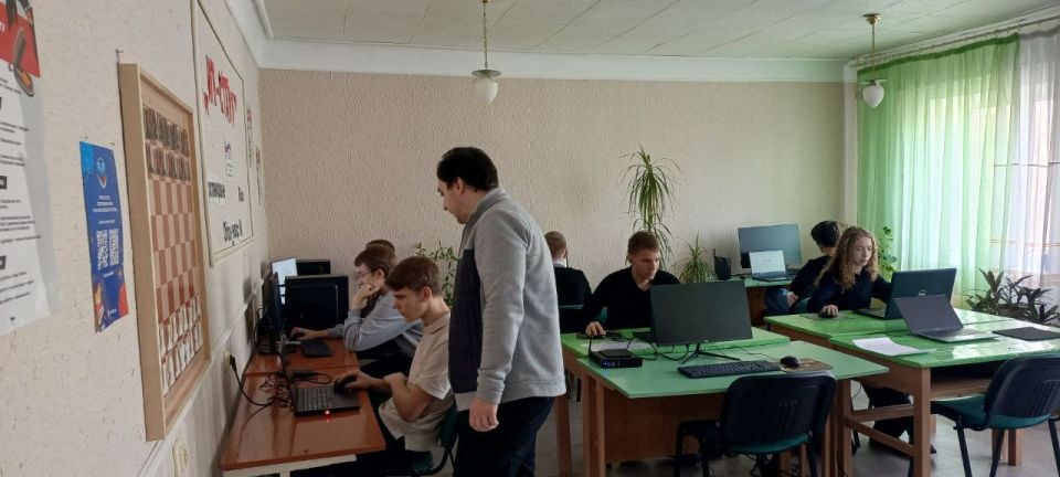 На базе Ровеньковского детского центра научно-технического творчества прошел городской этап республиканского конкурса информационных технологий «IT-старт»