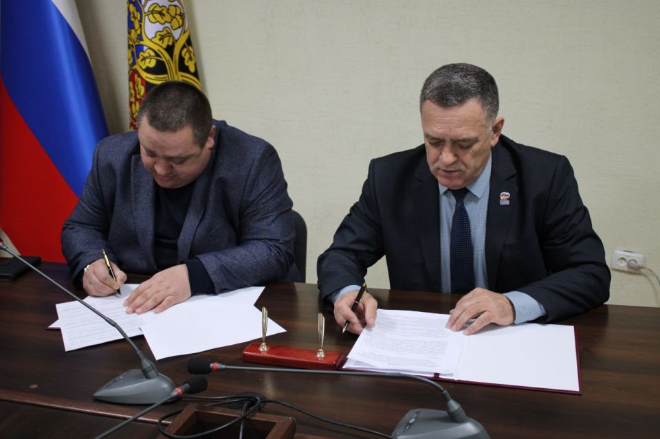 Андрей Рубанцов: Сегодня подписали соглашение между Администрацией городского округа и фракцией Всероссийской политической партии «Единая Россия»