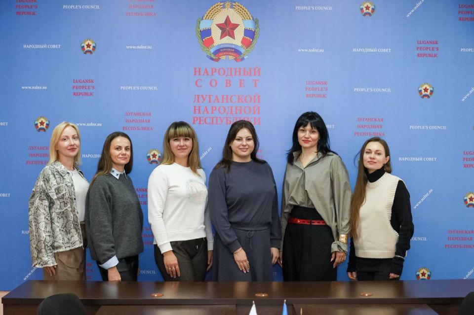 ������� ������������������� ���: ������ � �������� � ���������