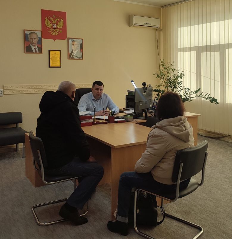 Заместитель Главы Старобельского муниципального округа Арабаджи Максим Борисович провёл личный приём граждан