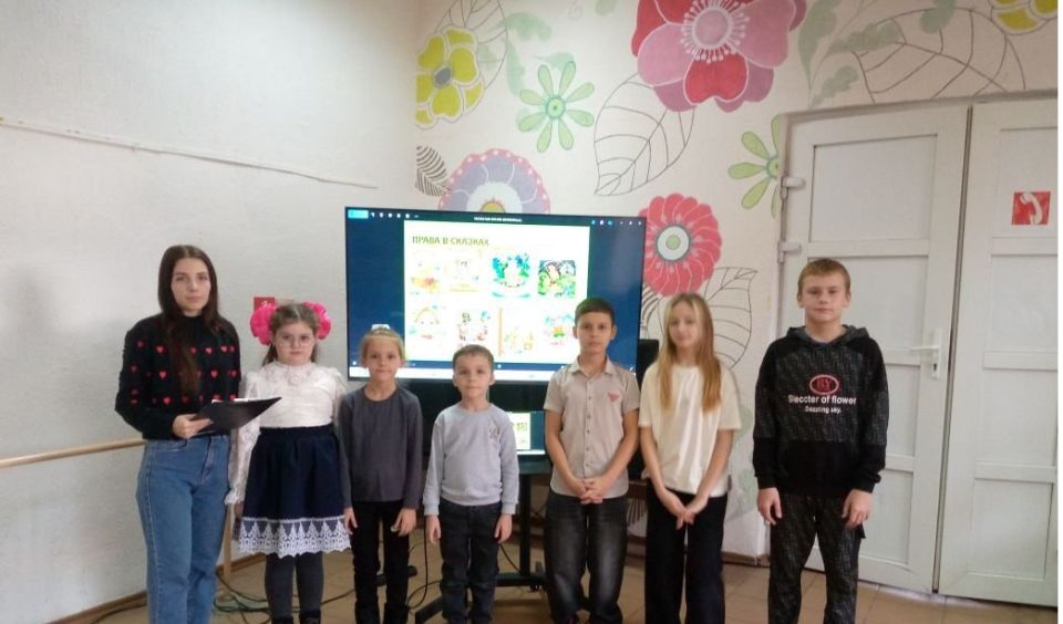 В Ровеньках прошли мероприятия в рамках месячника правовых знаний и недели правовой помощи детям