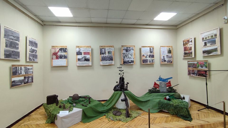 В рамках творческого проекта «Искусство одного села» в Галерее искусств г.Луганск прошло открытие выставки работ мастеров декоративно-прикладного и изобразительного искусства, утвари и предметов домашнего обихода, а также...