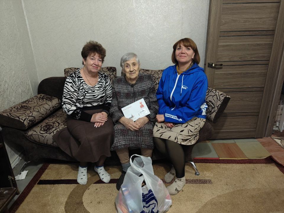 Владимир Путин поздравил стахановчанку Юлию Ивановну Сычеву с 95-летием