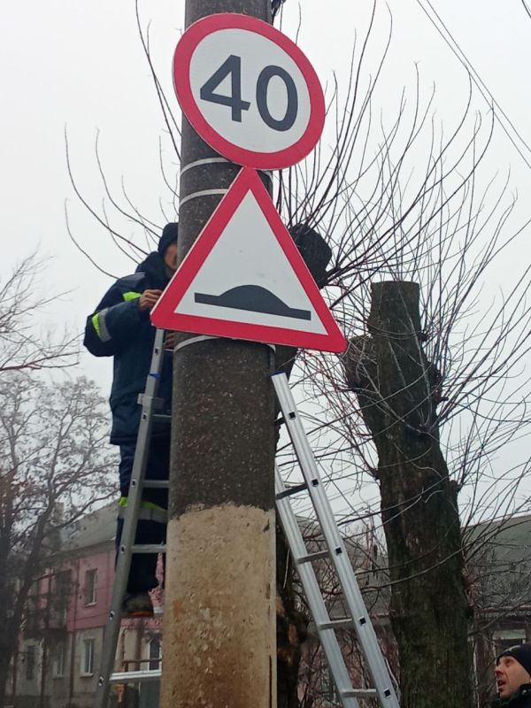 Сегодня в нашем городе продолжались работы по благоустройству