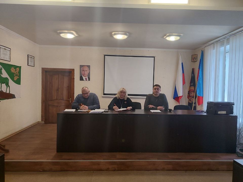 Состоялось 27-е заседание комиссии по делам несовершеннолетних и защите их прав муниципального образования Кременской муниципальный округ Луганской Народной Республики