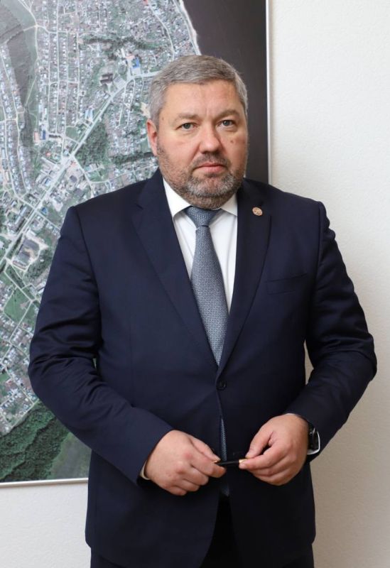 Сегодня свой день рождения празднует первый представитель Республики Татарстан в Лисичанске Евгений Анатольевич Варакин