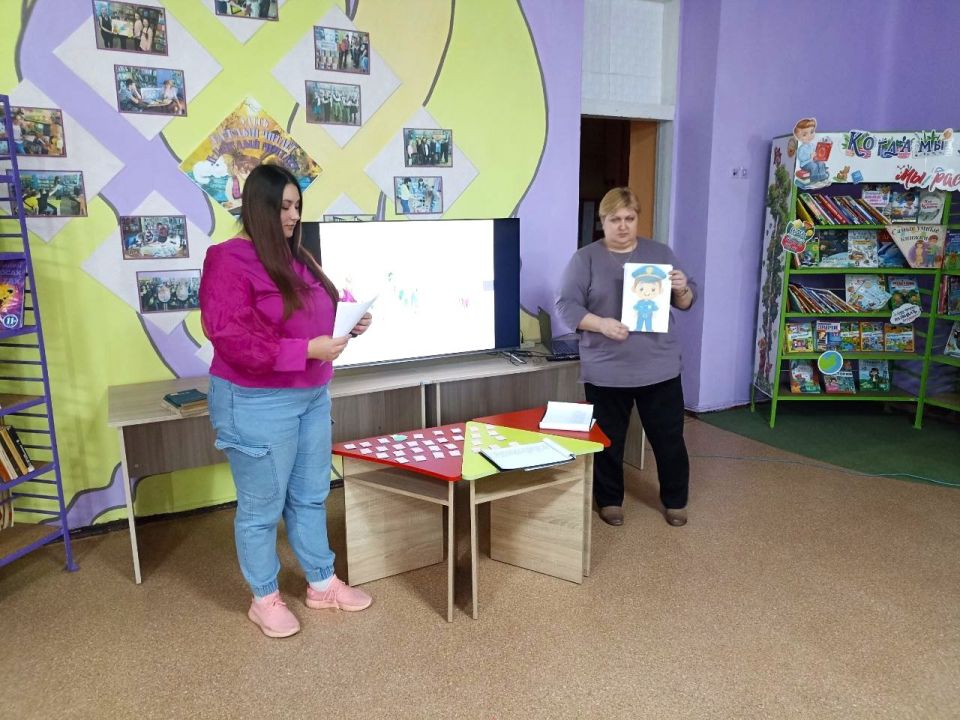 Ко всемирному дню прав ребенка библиотекари библиотеки-филиала для детей провели правовой подиум «Счастье твое закон бережет»