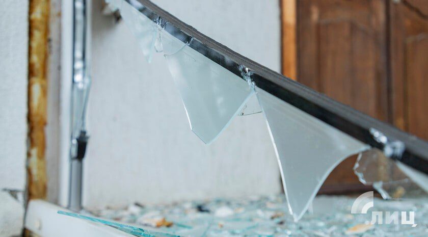 Киевские силовики разрушили три из пяти школ в Кременной