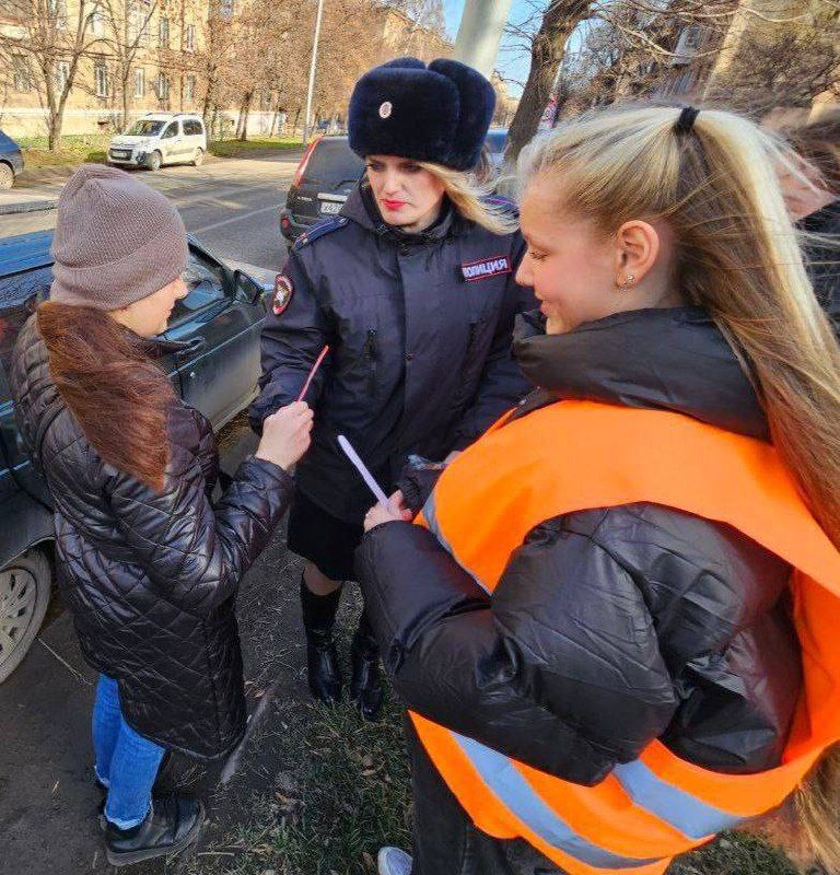 «Пешеход, на переход!»: в Алчевске пешеходам напомнили о безопасности