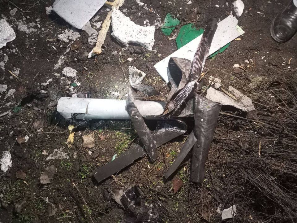 Украинский БПЛА разрушил частный жилой дом в Кировске