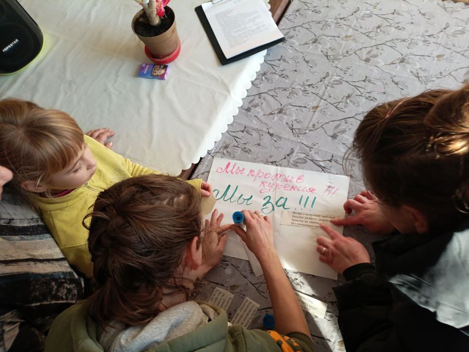 На выходных в Лутугинском муниципальном округе состоялись профилактические беседы к Международному дню отказа от курения «Дыши легко и свободно»