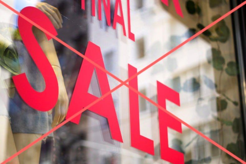 Напоминаем предпринимателям о необходимости замены вывесок с иностранных языков на русский