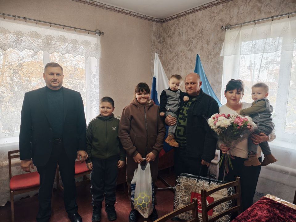 Евгений Бондарь: Встретился с дружной многодетной семьей Оджиковских из села Ореховка