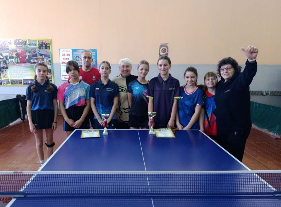 В Алчевске прошла матчевая встреча по настольному теннису