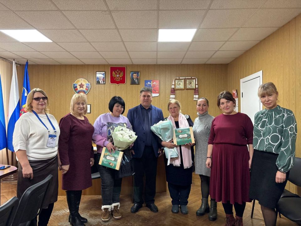  :     -         ,        ,  ...