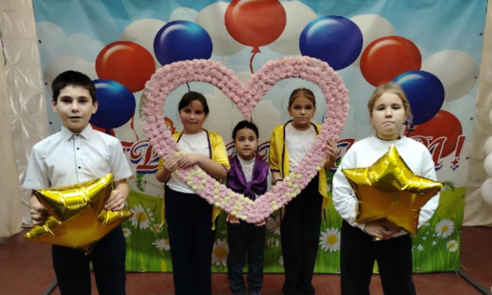 В Нагольно - Тарасовском ДК прошло мероприятие, посвященное Дню Матери