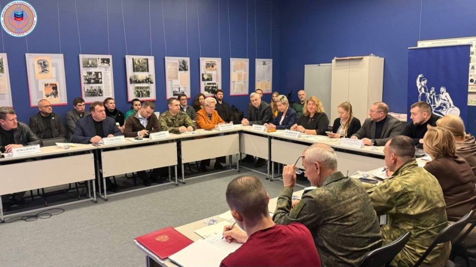 Замминистра труда ЛНР приняла участие в круглом столе, посвящённом сохранению исторической памяти