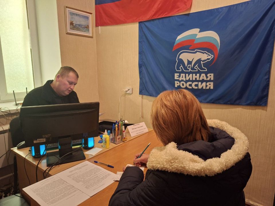 Депутаты Совета городского округа город Лисичанск Луганской Народной Республики продолжают приемы граждан