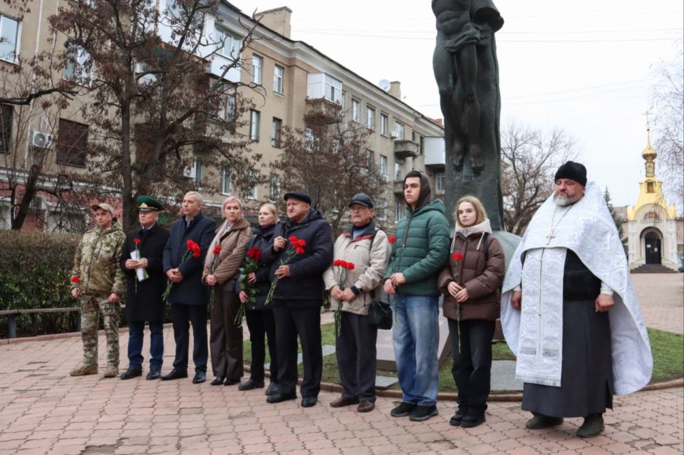 30 ������ � �������� ���� ��� ���� ������������ ���������� �� ����