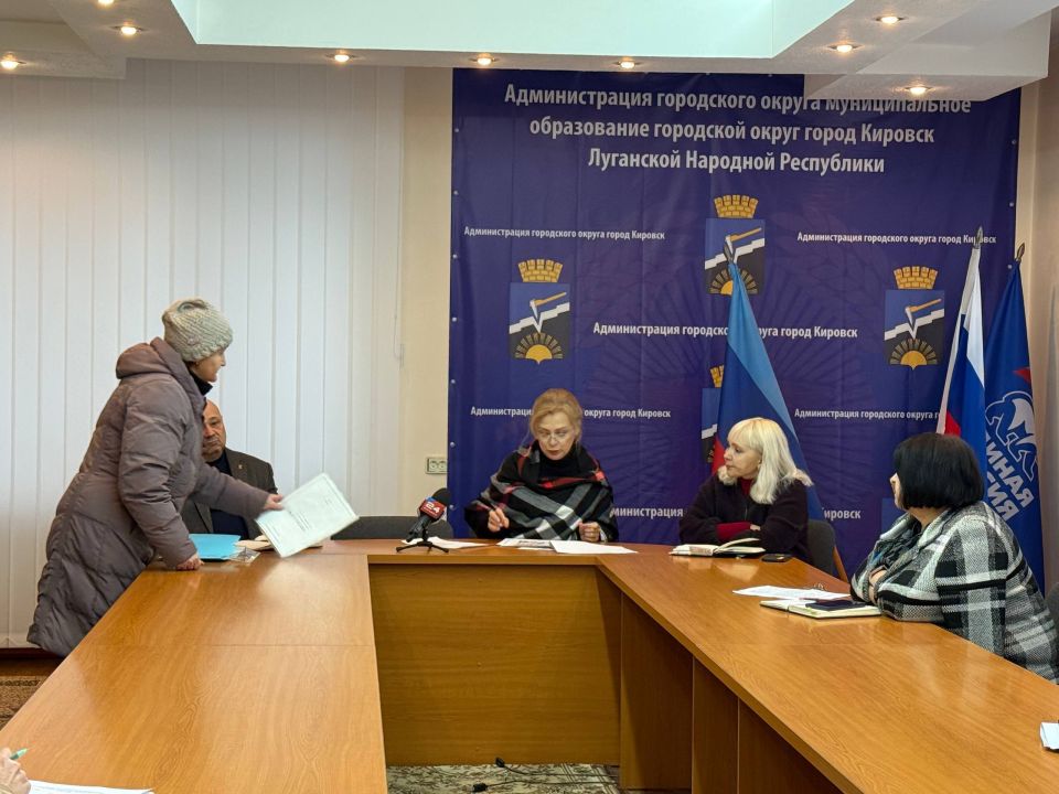 Виктория Сергеева: Решаем важное вместе. Рабочую неделю начинаю с еженедельного приема граждан