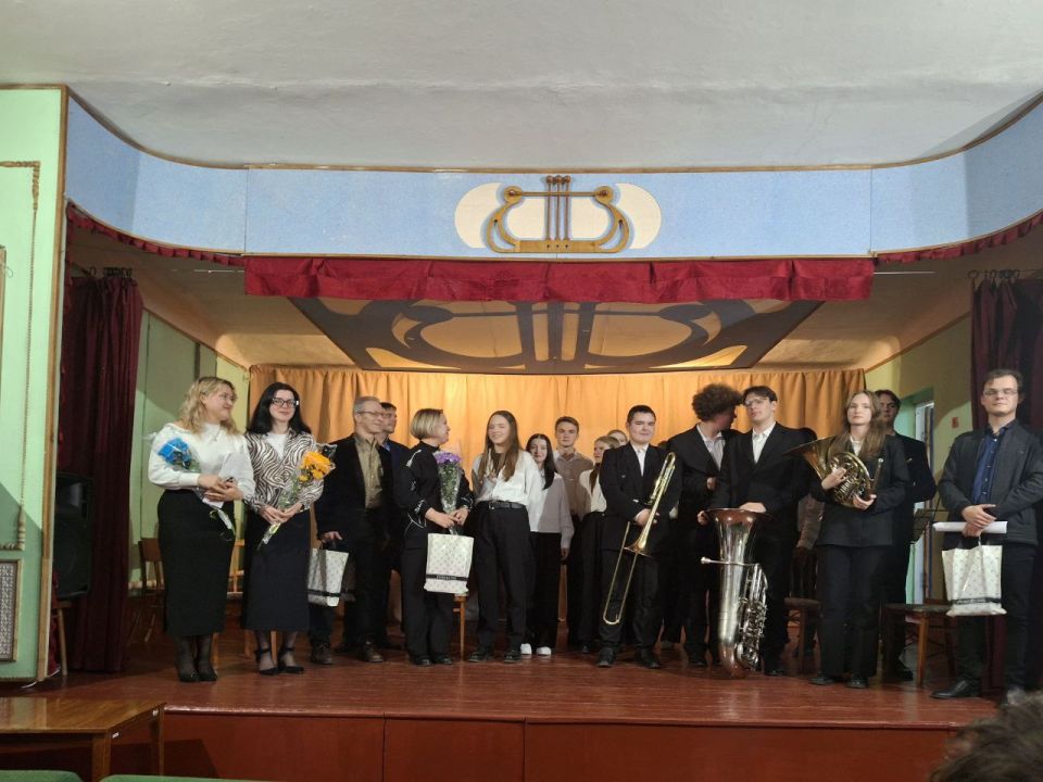 В стенах Молодогвардейской детской школы искусств состоялся яркий и запоминающийся концерт ПЦК «Оркестровые духовые и ударные инструменты» колледжа Академии имени М. Матусовского. Это событие стало настоящим праздником для...