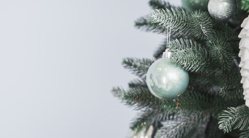 Топ новогодних дизайнов. Как украсить елку и попасть в тренд 2026?