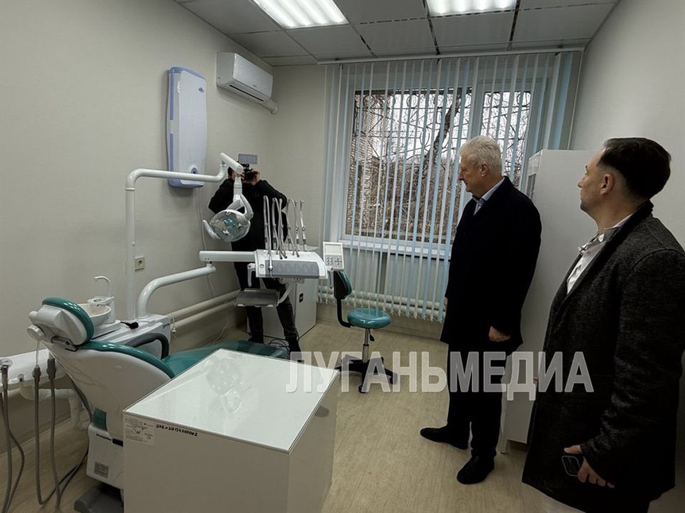 В Краснодоне завершили ремонт отдельных помещений городской стоматологии