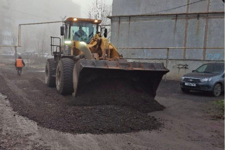 В Свердловском муниципальном округе продолжаются работы по благоустройству