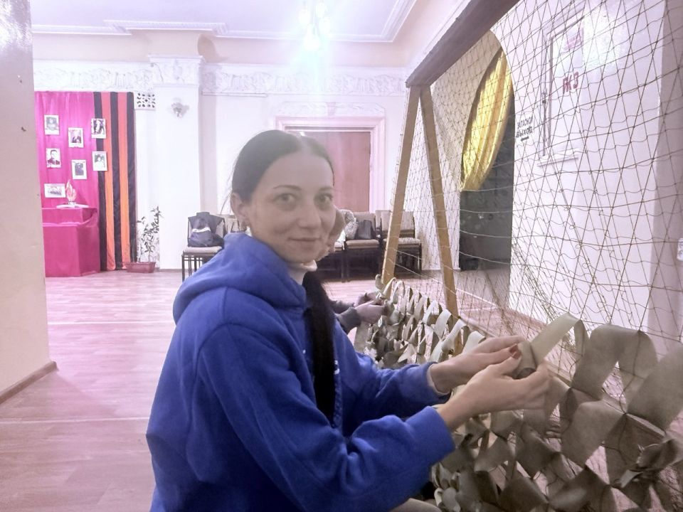 Кировские единороссы отмечают день рождения партии добрыми делами