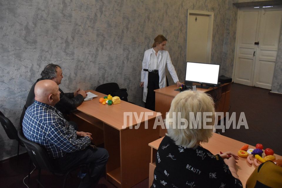 В Красном Луче открыли школу сахарного диабета