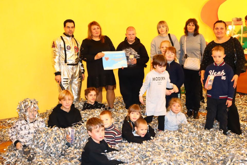 В Перевальском Дворце культуры прошло мероприятие для детей с ограниченными потребностями