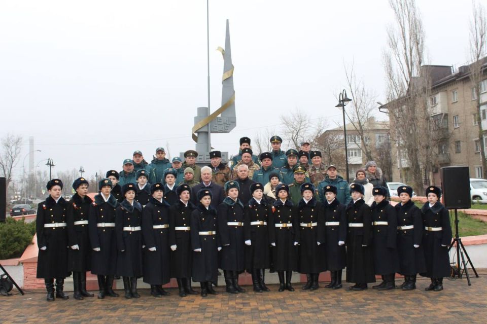Сергей Козенко: Ежегодно 3 декабря, склоняя головы, мы чтим бессмертный подвиг тех, чьи имена навечно укрыты покровом неизвестности, но чья жертва вписана золотыми буквами в героическую летопись нашей Родины