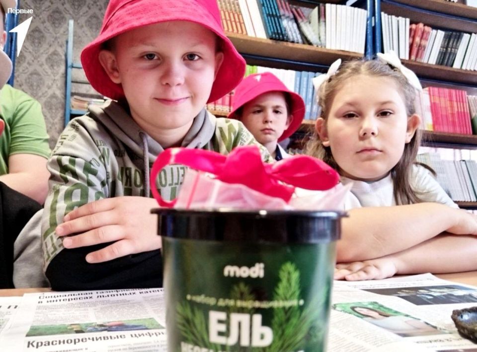 Добрые дела Первых. Активисты Петровеньковской школы совместно с наставниками приняли участие во Всероссийской акции «Неделя добрых дел», посвящённой Дню добровольца в России