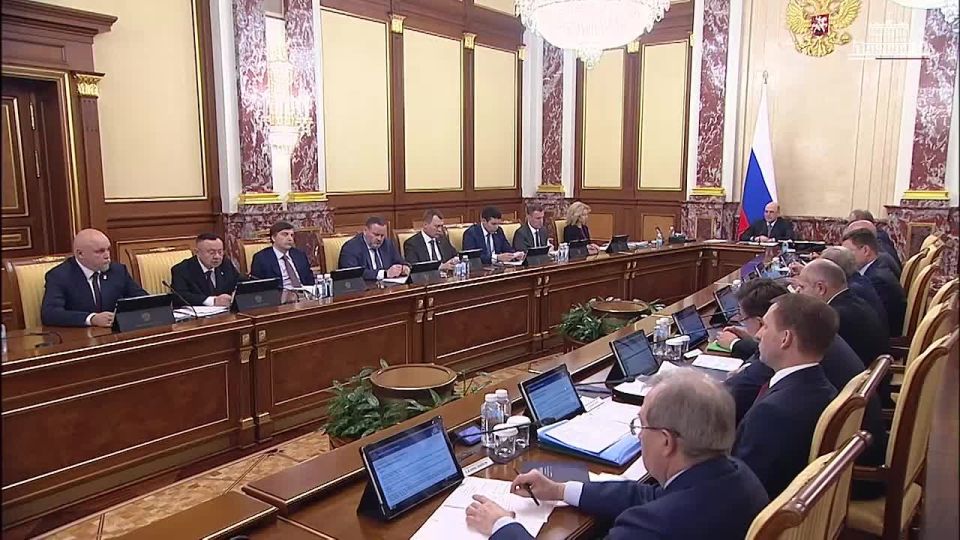 ����� ���������� ���, ���, ���������� � ����������� �������� � ������������� ������ ���������� 95%