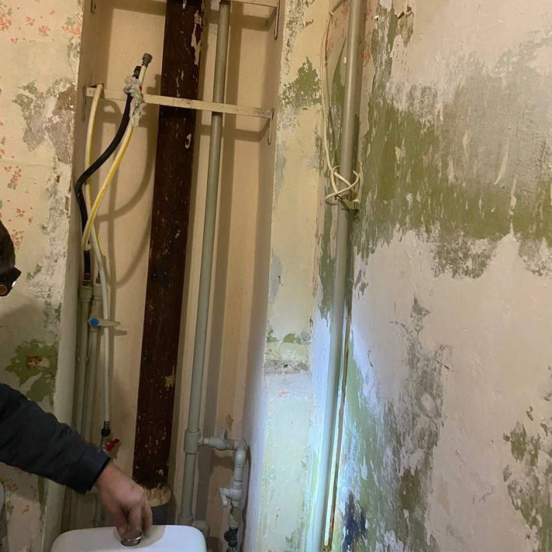 Специалистами Алчевского филиала Единого регионального фонда управления МКД проведены работы по замене аварийного участка трубопровода канализационной системы в квартире № 51 по ул. Гмыри, 67. Заявитель обращалась с просьбой...