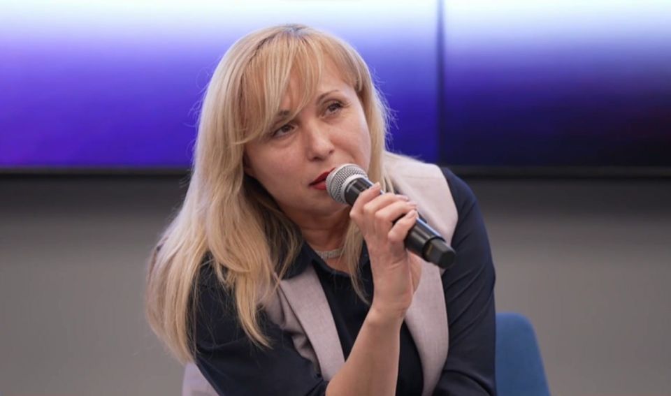 Генеральный директор ГТРК ЛНР Елена Прасолова, выступая на XXIX Международном конгрессе НАТ, рассказала о работе луганского регионального телевидения в условиях военного положения: