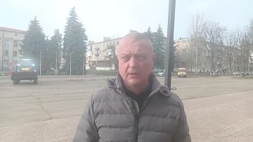 Шефская помощь Ровенькам: новый погрузчик для коммунальных служб