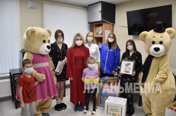 Юным пациентам Марковщины вручены подарки в рамках акции «Коробка храбрости»