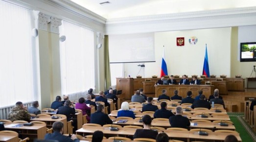 Законодательный комитет Народного Совета ЛНР рассмотрел 216 вопросов с начала года