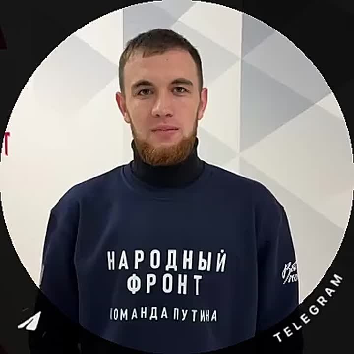 Данил Матвейчук, студент Луганского Государственного аграрного университета принимает участие в ежегодном приёме обращений в адрес программы «ИТОГИ ГОДА С ВЛАДИМИРОМ ПУТИНЫМ», которая выйдет в эфир 19 декабря