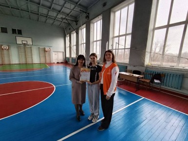 Богатырские игры в Ровеньковской гимназии №1 имени Г.С. Шонина: Дух Луганского характера и заслуженные победы!