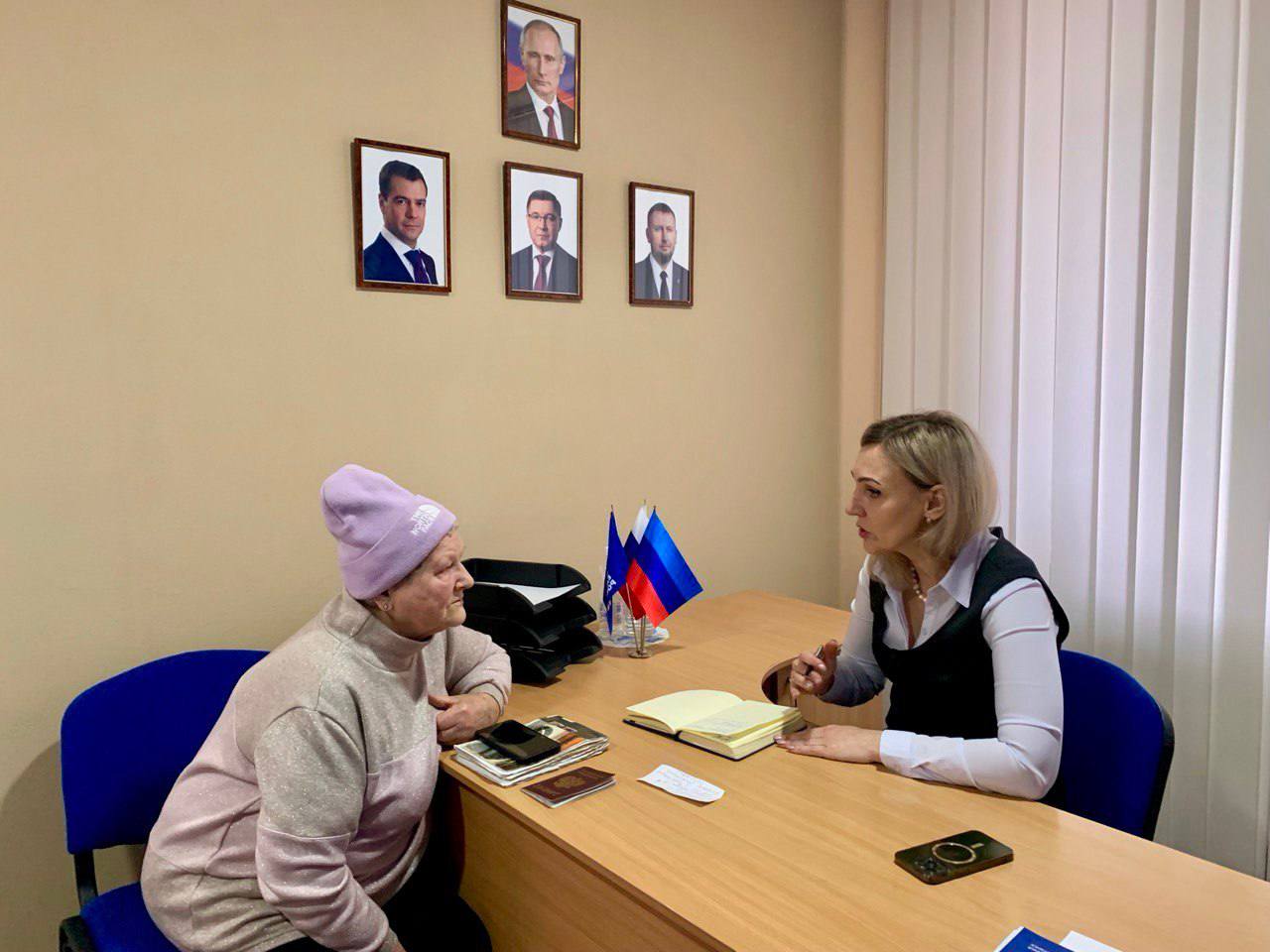 Наталия Пащенко: Единый день приемов в Луганске: Екатерина Аксёнова встретилась с жителями