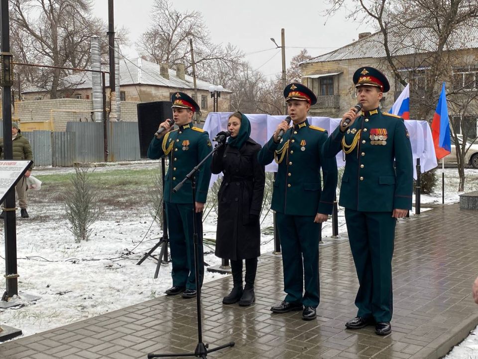 В пгт Дубовский открыт памятник погибшим землякам – защитникам Родины
